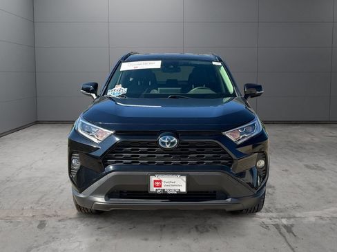 Used 2021 Toyota RAV4 XLE AWD/4WD image 8