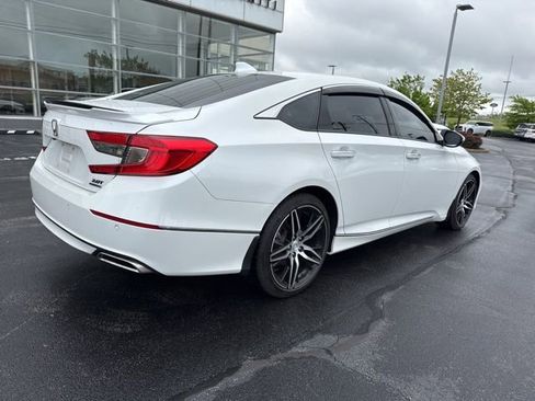 Used 2021 Honda Accord Touring image 8