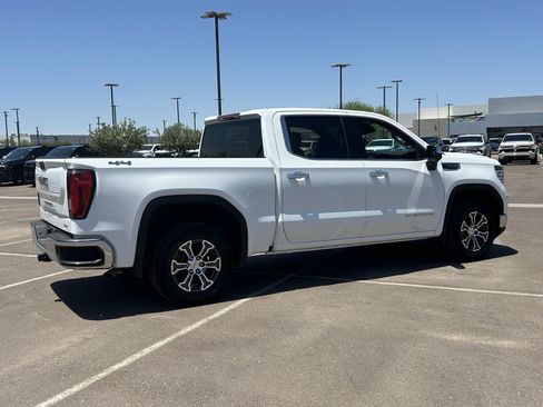 Certified 2025 GMC Sierra 1500 SLT AWD/4WD image 5