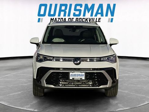 Used 2025 Volkswagen Taos SEL w/ Black Wheel Plus Package image 8