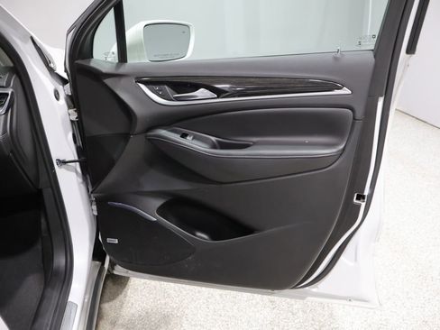 Used 2019 Buick Enclave Avenir w/ Avenir Technology Package image 28