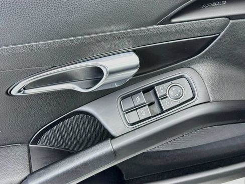Used 2018 Porsche 718 Boxster RWD image 20