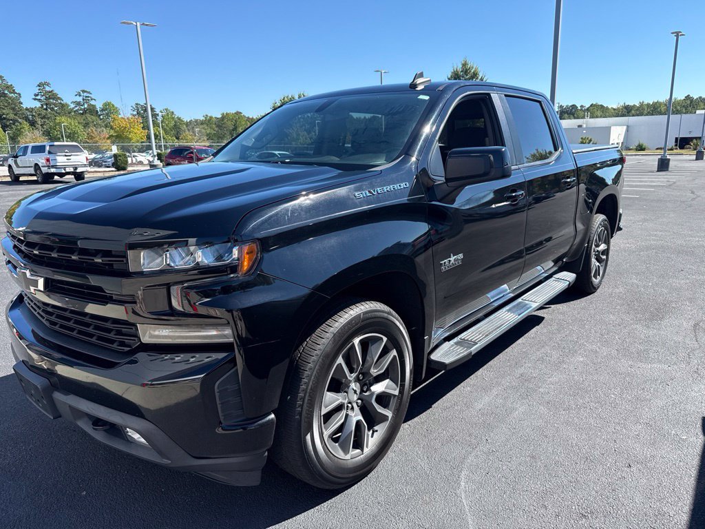 Used 2020 Chevrolet Silverado 1500 RST w/ Texas Edition RWD image 2