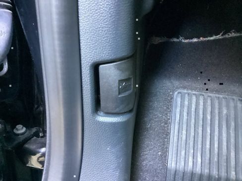 Used 2023 Ford F150 XLT image 60