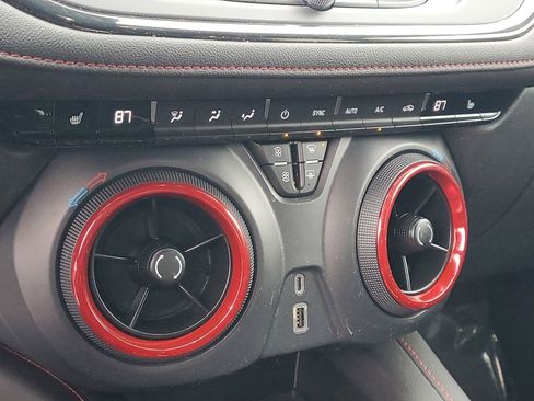 Used 2019 Chevrolet Blazer RS image 32