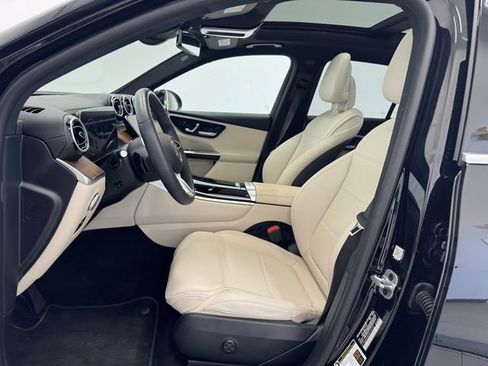 Used 2024 Mercedes-Benz GLC 300 GLC 300 image 17