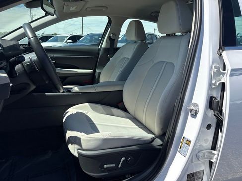 Certified 2025 Hyundai Sonata SEL FWD image 12