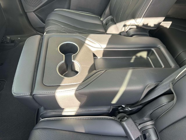 Used 2025 Acura MDX w/ Advance Package AWD/4WD image 19