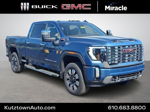 New 2026 GMC Sierra 2500 Denali w/ Denali Reserve Package AWD/4WD image 1