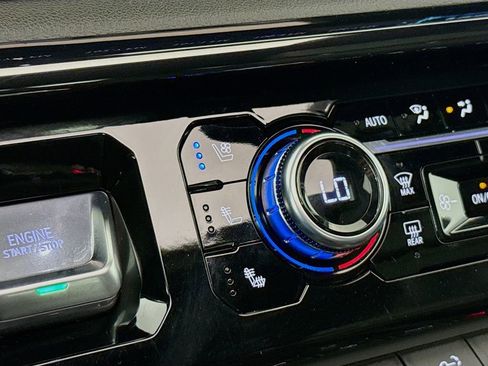 Used 2023 GMC Sierra 1500 AT4 w/ Technology Package image 23