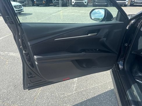 Used 2025 Toyota Camry LE FWD image 22