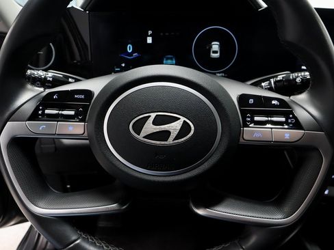 Certified 2024 Hyundai Elantra Limited image 34