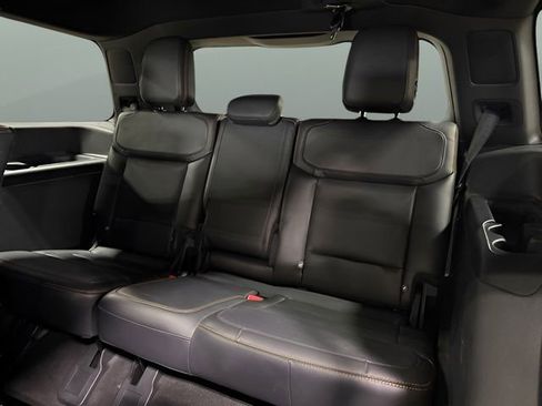 Used 2025 Ford Expedition Tremor AWD/4WD image 42
