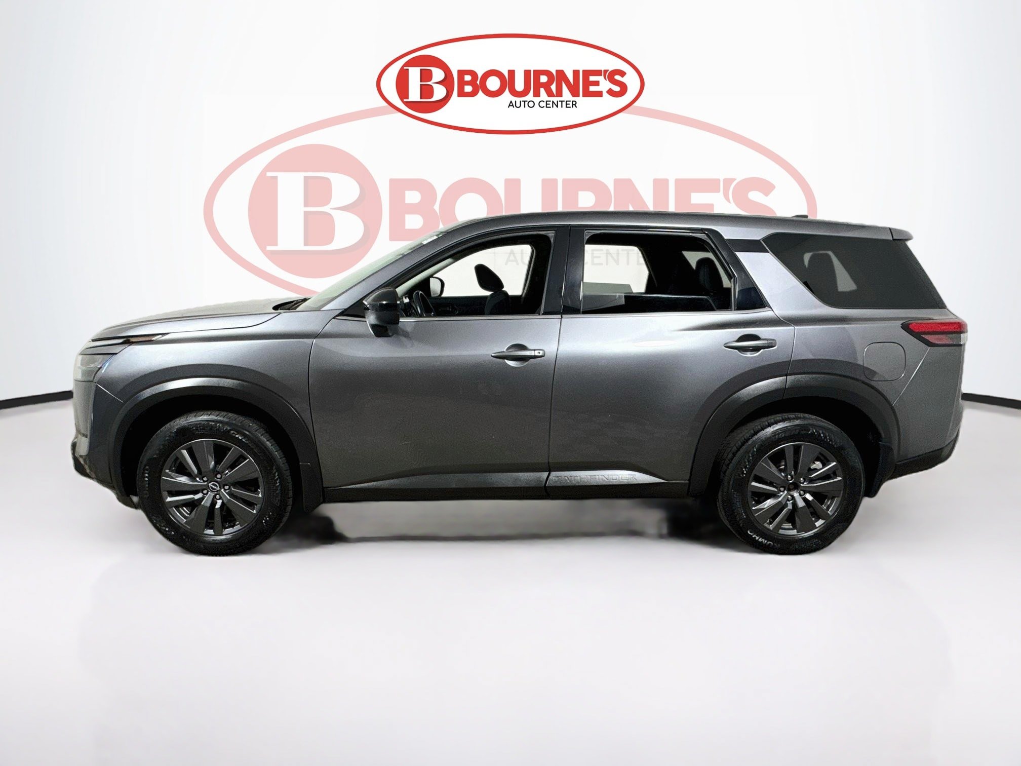 Used 2024 Nissan Pathfinder S AWD/4WD image 6
