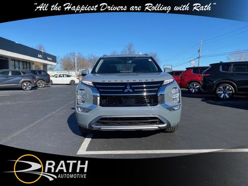 New 2025 Mitsubishi Outlander SEL image 3
