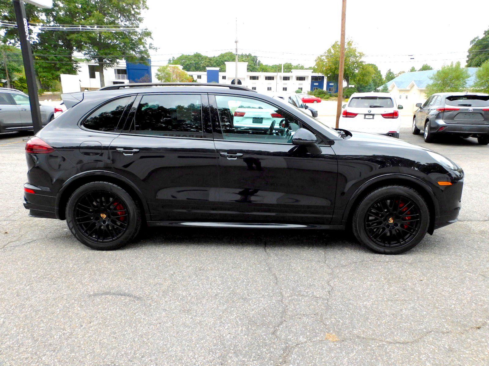 Used 2016 Porsche Cayenne GTS AWD/4WD image 6
