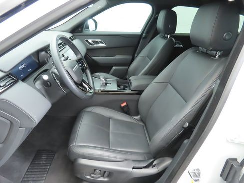 Used 2025 Land Rover Range Rover Velar Dynamic SE image 19