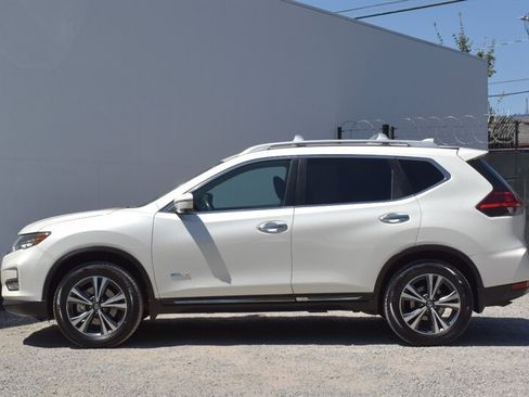 Used 2017 Nissan Rogue SL w/ SL HEV Premium Package AWD/4WD image 9