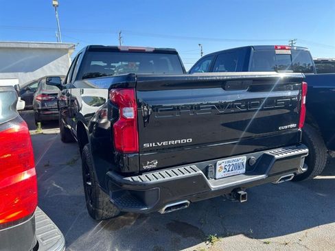 Used 2019 Chevrolet Silverado 1500 Custom Trail Boss w/ Custom Convenience Package AWD/4WD image 4