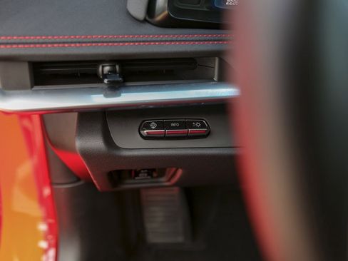 Used 2023 Chevrolet Corvette Stingray Preferred Cpe w/ 2LT image 15