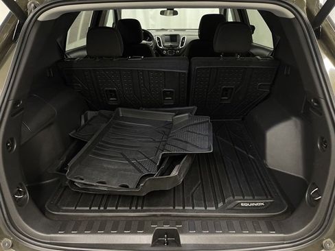 Used 2023 Chevrolet Equinox LT image 5