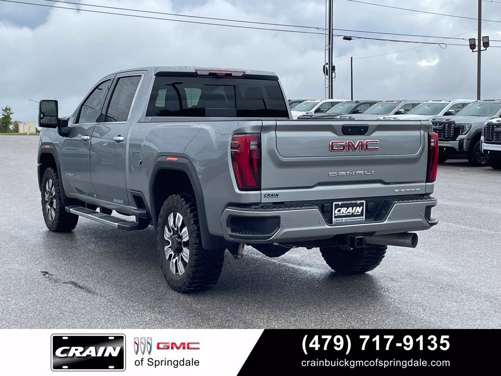 Used 2025 GMC Sierra 2500 Denali w/ Technology Package AWD/4WD image 4