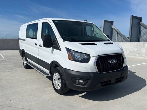 Used 2025 Ford Transit 250 Low Roof w/ Exterior Upgrade Package RWD image 4