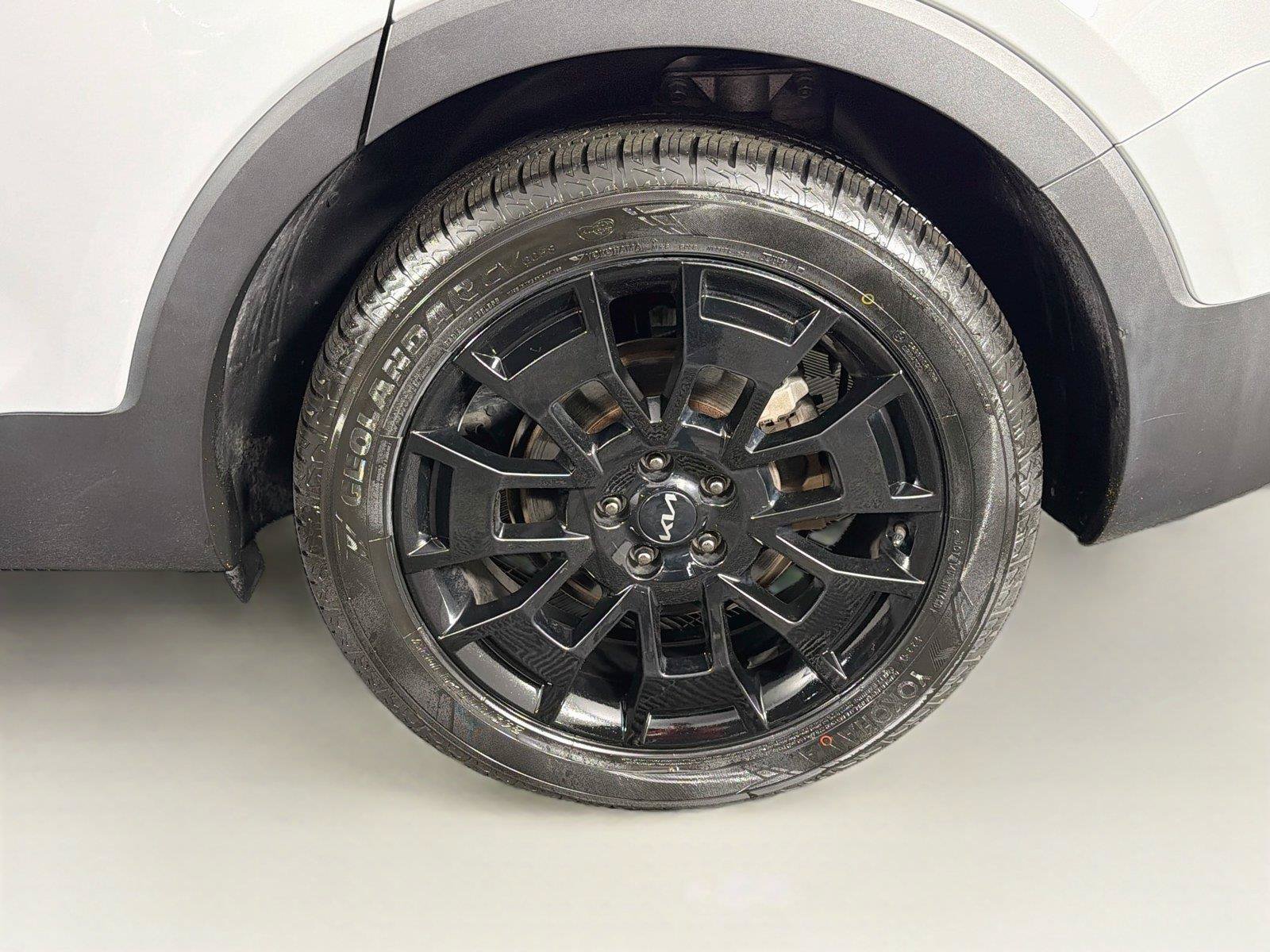 Used 2022 Kia Telluride SX w/ Nightfall Edition Package AWD/4WD image 36