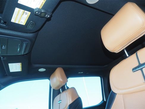 Used 2024 Ford F350 Platinum image 12