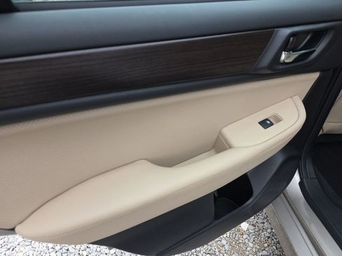 Used 2016 Subaru Legacy 2.5i Limited image 15