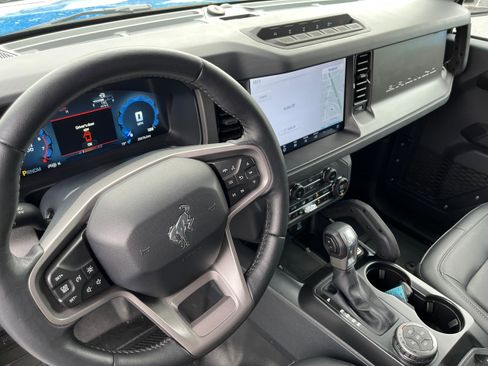 Used 2025 Ford Bronco Badlands AWD/4WD image 8