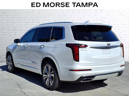 Certified 2023 Cadillac XT6 Premium Luxury image 3