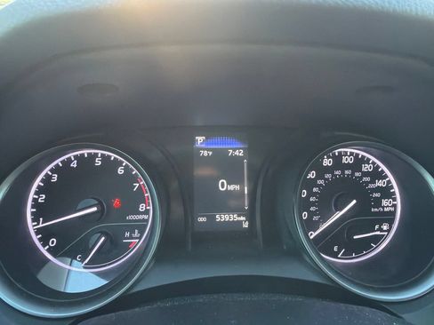 Used 2021 Toyota Camry SE FWD image 7