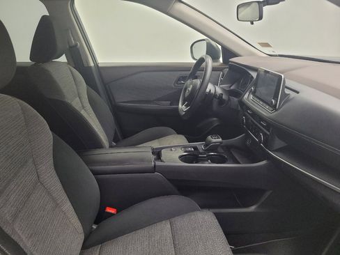 Used 2022 Nissan Rogue S FWD image 21