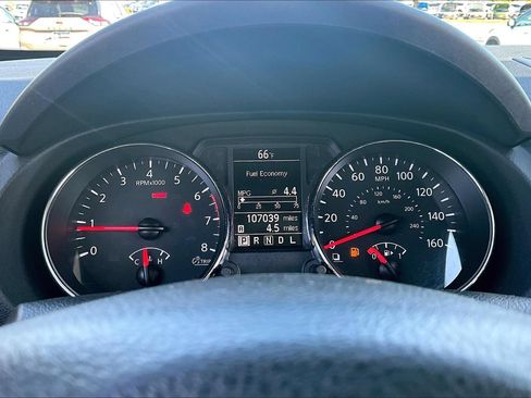 Used 2013 Nissan Rogue SV w/ Premium Pkg AWD/4WD image 12