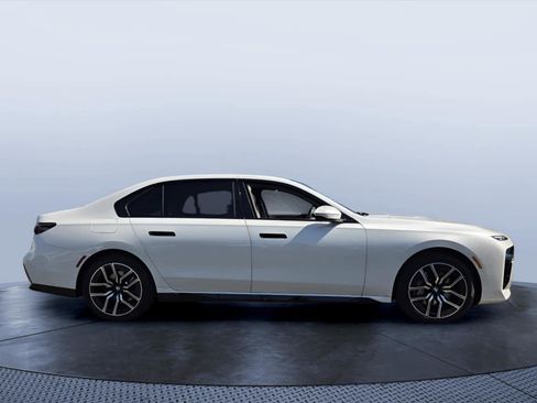 Certified 2023 BMW 740i w/ Parking Assistance Package RWD image 6