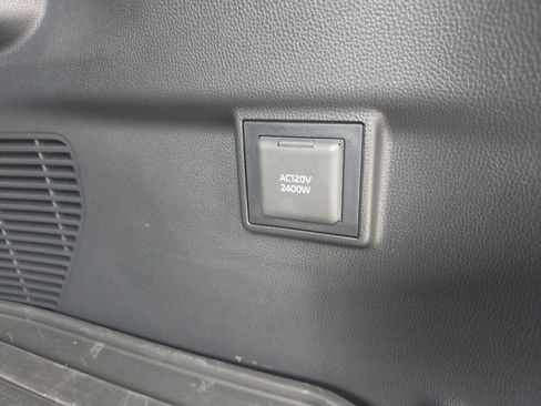 Used 2025 Toyota Land Cruiser w/ Premium Package image 39