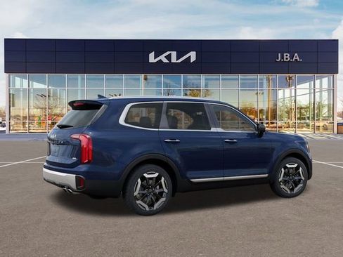 New 2025 Kia Telluride S image 6