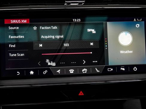 Used 2020 Jaguar XE S image 22