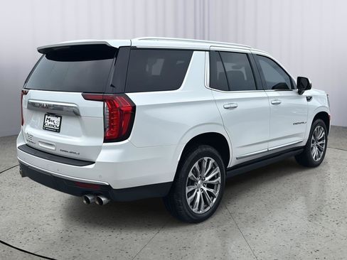 Used 2021 GMC Yukon Denali w/ Denali Premium Package AWD/4WD image 5