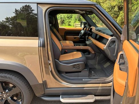 Used 2022 Land Rover Defender 90 X AWD/4WD image 28