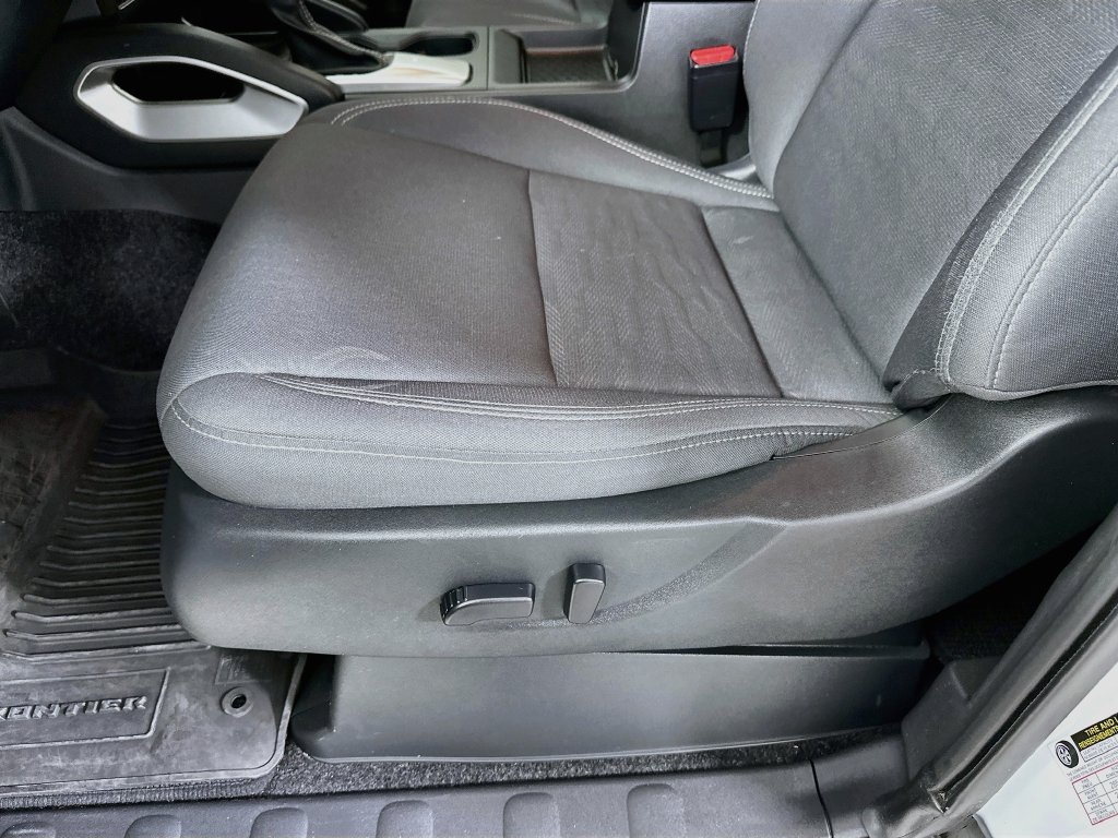 Used 2024 Nissan Frontier SV w/ SV Convenience Package RWD image 8