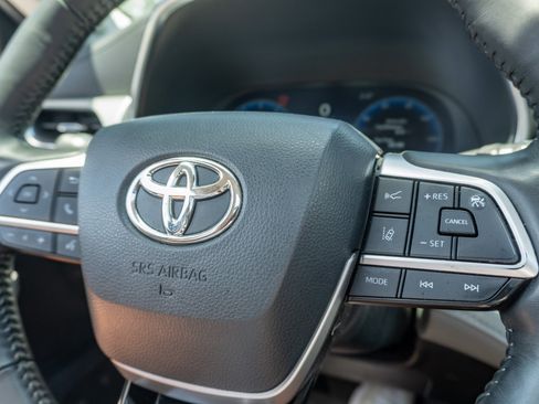 Used 2023 Toyota Highlander Platinum AWD/4WD image 31