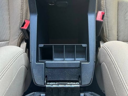 Used 2017 Ford Explorer FWD image 24