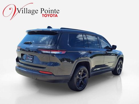 Used 2022 Jeep Grand Cherokee L Limited w/ Luxury Tech Group II AWD/4WD image 7