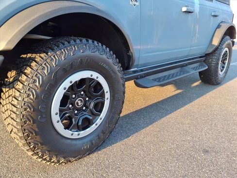 Used 2024 Ford Bronco Outer Banks w/ Sasquatch Package image 9