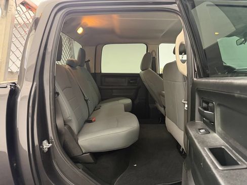 Used 2018 RAM 2500 Tradesman w/ Chrome Appearance Group AWD/4WD image 27