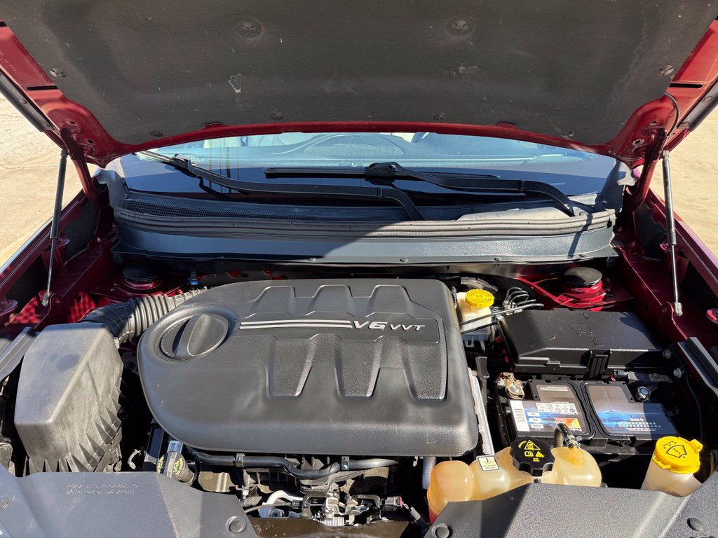 Used 2019 Jeep Cherokee Limited AWD/4WD image 13