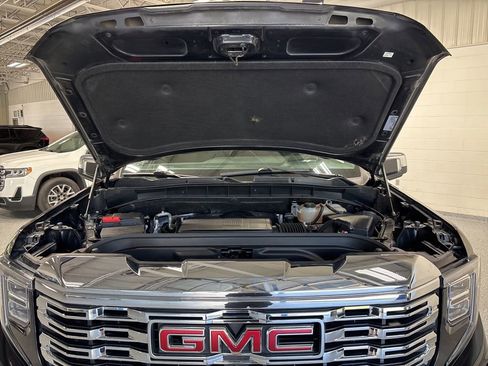 Used 2023 GMC Sierra 1500 Denali w/ Technology Package AWD/4WD image 69