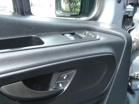 Used 2019 Mercedes-Benz Sprinter 144 image 8